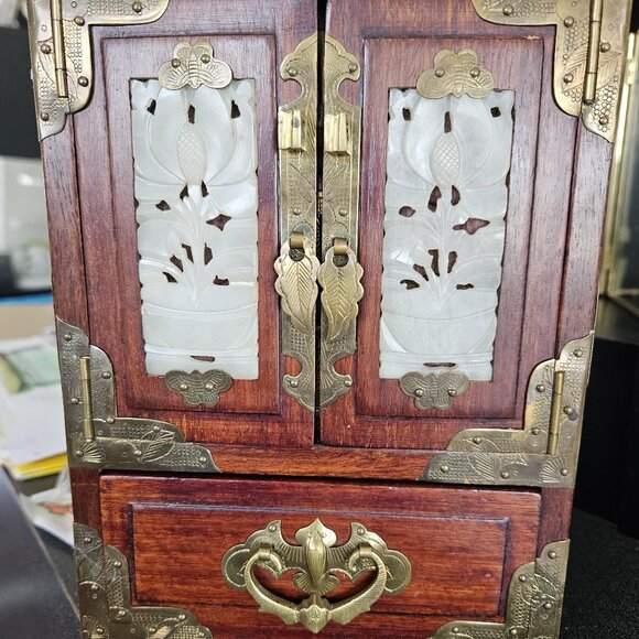 Jewelry - Chinese Jewellery Box